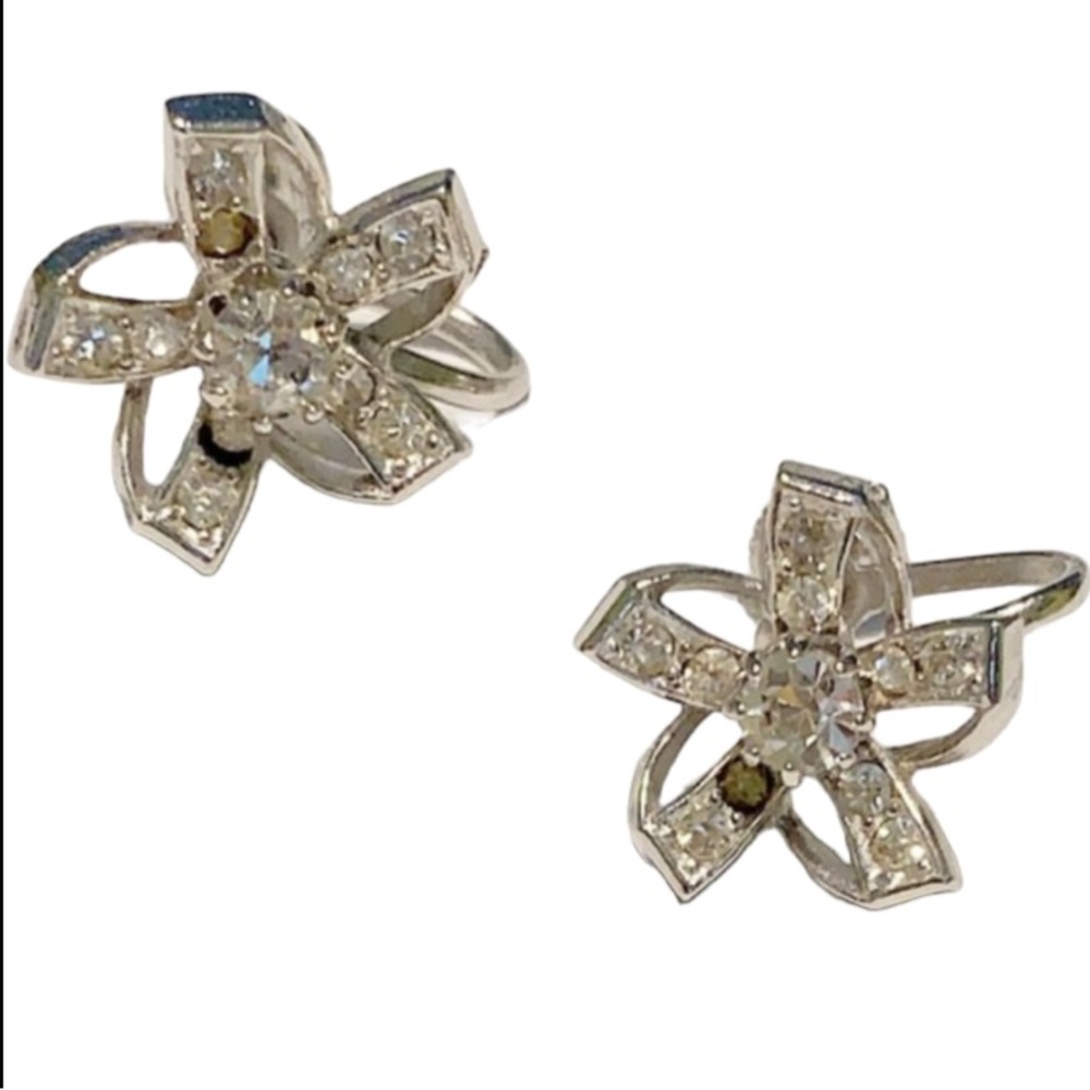 Vintage silver floral clip on earrings